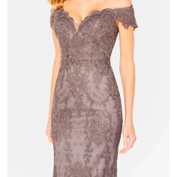 Elegant Lace Evening Gown - Gray - Picture 3 of 4
